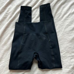 Gym shark seamless leggings.